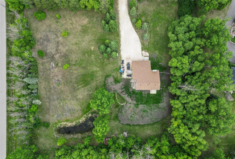 1902 CARRIERE, 3 Bedrooms Bedrooms, 9 Rooms Rooms,2 BathroomsBathrooms,Residential,For Sale,CARRIERE