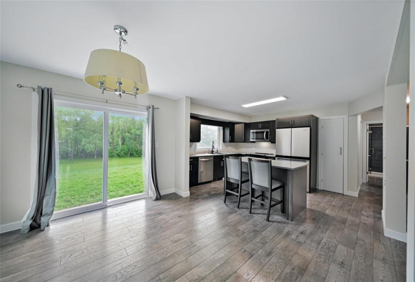 1902 CARRIERE, 3 Bedrooms Bedrooms, 9 Rooms Rooms,2 BathroomsBathrooms,Residential,For Sale,CARRIERE