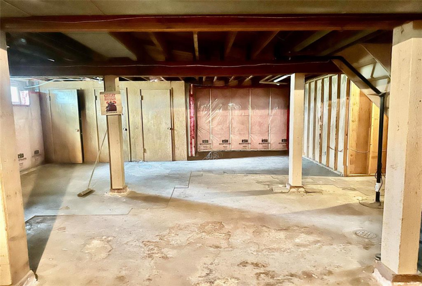 300 Dunbeath, 3 Bedrooms Bedrooms, 7 Rooms Rooms,1 BathroomBathrooms,Residential,For Sale,Dunbeath