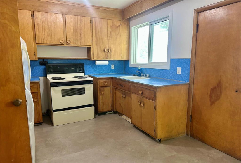 300 Dunbeath, 3 Bedrooms Bedrooms, 7 Rooms Rooms,1 BathroomBathrooms,Residential,For Sale,Dunbeath