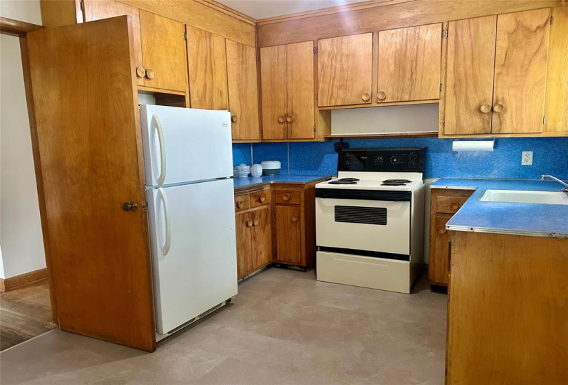 300 Dunbeath, 3 Bedrooms Bedrooms, 7 Rooms Rooms,1 BathroomBathrooms,Residential,For Sale,Dunbeath