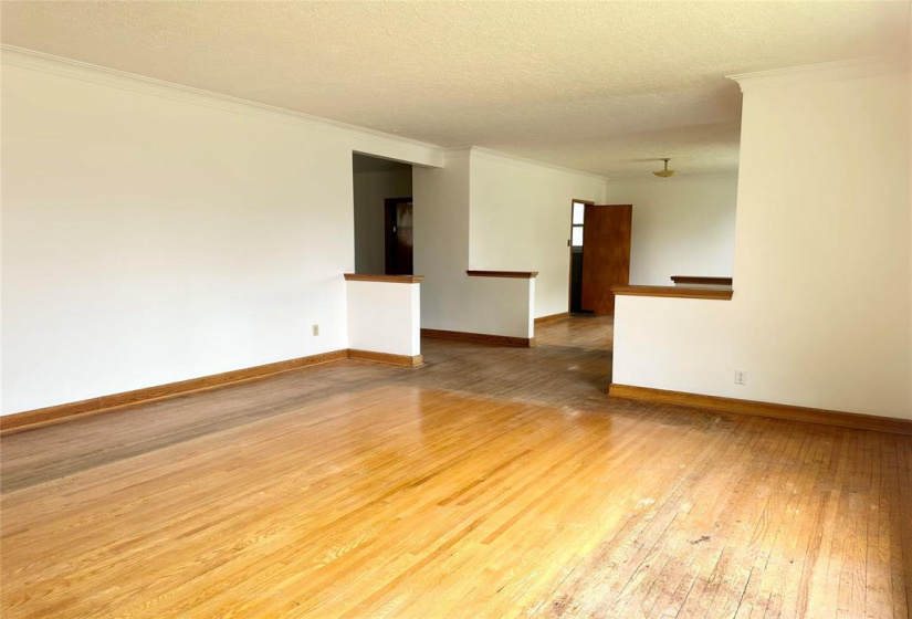 300 Dunbeath, 3 Bedrooms Bedrooms, 7 Rooms Rooms,1 BathroomBathrooms,Residential,For Sale,Dunbeath