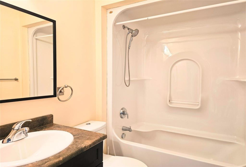 858 St Mary's, 2 Bedrooms Bedrooms, 7 Rooms Rooms,1 BathroomBathrooms,Condominium,For Sale,St Mary's