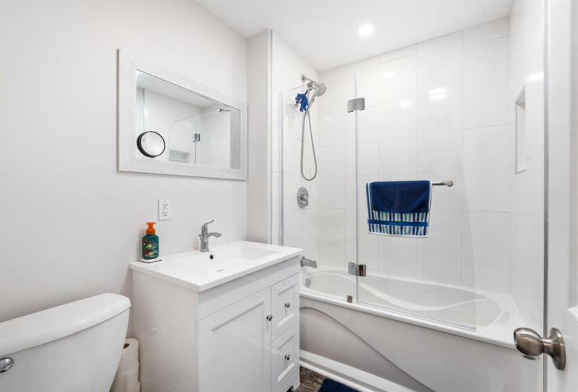 1403 Logan, 4 Bedrooms Bedrooms, 9 Rooms Rooms,2 BathroomsBathrooms,Residential,For Sale,Logan