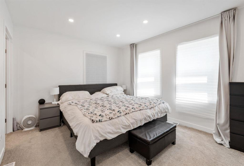 1403 Logan, 4 Bedrooms Bedrooms, 9 Rooms Rooms,2 BathroomsBathrooms,Residential,For Sale,Logan