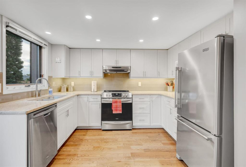 39 Pynoo, 3 Bedrooms Bedrooms, 12 Rooms Rooms,2 BathroomsBathrooms,Residential,For Sale,Pynoo