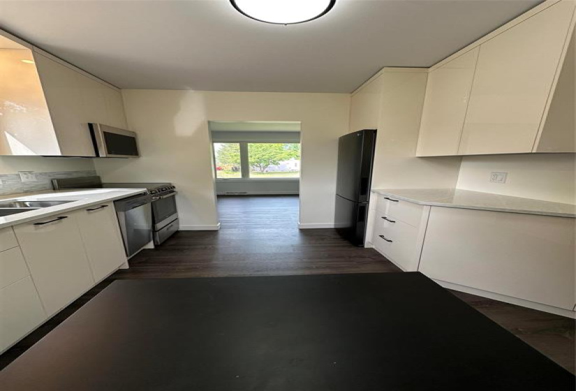 434 DUFFERIN, 2 Bedrooms Bedrooms, 5 Rooms Rooms,1 BathroomBathrooms,Residential,For Sale,DUFFERIN