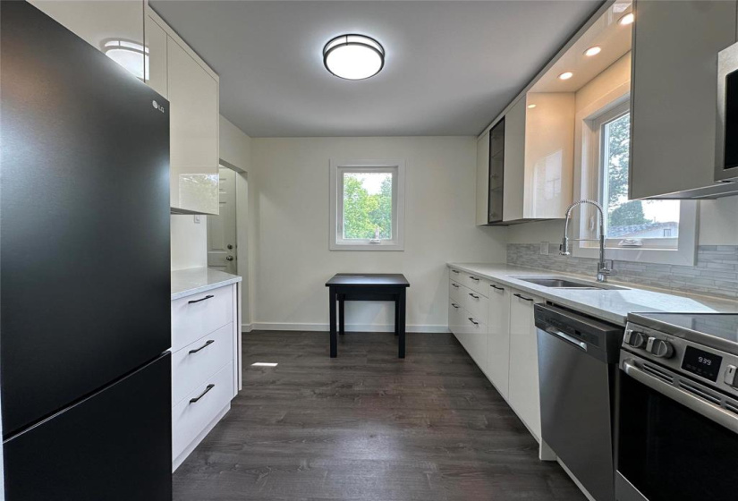 434 DUFFERIN, 2 Bedrooms Bedrooms, 5 Rooms Rooms,1 BathroomBathrooms,Residential,For Sale,DUFFERIN