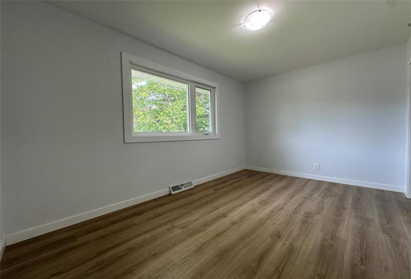 434 DUFFERIN, 2 Bedrooms Bedrooms, 5 Rooms Rooms,1 BathroomBathrooms,Residential,For Sale,DUFFERIN