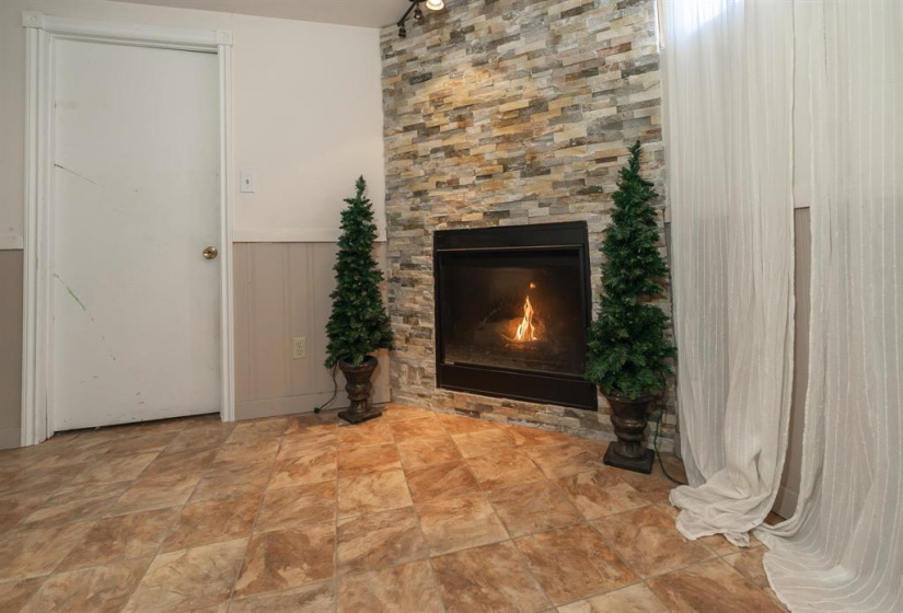 25109 35 N, 3 Bedrooms Bedrooms, 9 Rooms Rooms,2 BathroomsBathrooms,Residential,For Sale,35 N