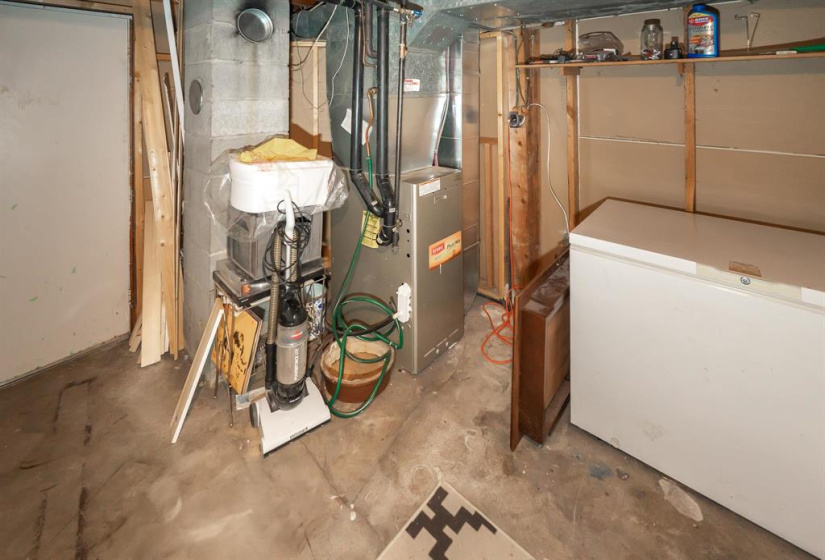 25109 35 N, 3 Bedrooms Bedrooms, 9 Rooms Rooms,2 BathroomsBathrooms,Residential,For Sale,35 N