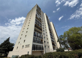 1975 Corydon, 2 Bedrooms Bedrooms, 7 Rooms Rooms,1 BathroomBathrooms,Condominium,For Sale,Corydon