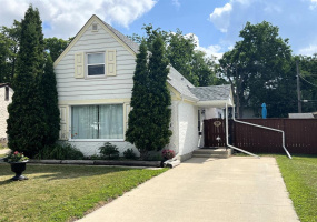 51 Harmon, 3 Bedrooms Bedrooms, 12 Rooms Rooms,2 BathroomsBathrooms,Residential,For Sale,Harmon