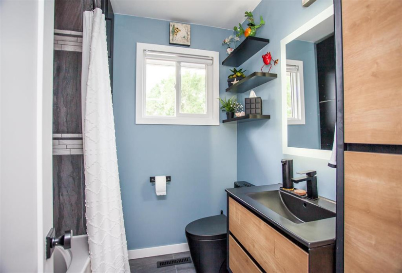 19 Blue Heron, 5 Bedrooms Bedrooms, 10 Rooms Rooms,2 BathroomsBathrooms,Residential,For Sale,Blue Heron