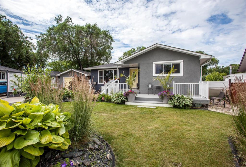 19 Blue Heron, 5 Bedrooms Bedrooms, 10 Rooms Rooms,2 BathroomsBathrooms,Residential,For Sale,Blue Heron