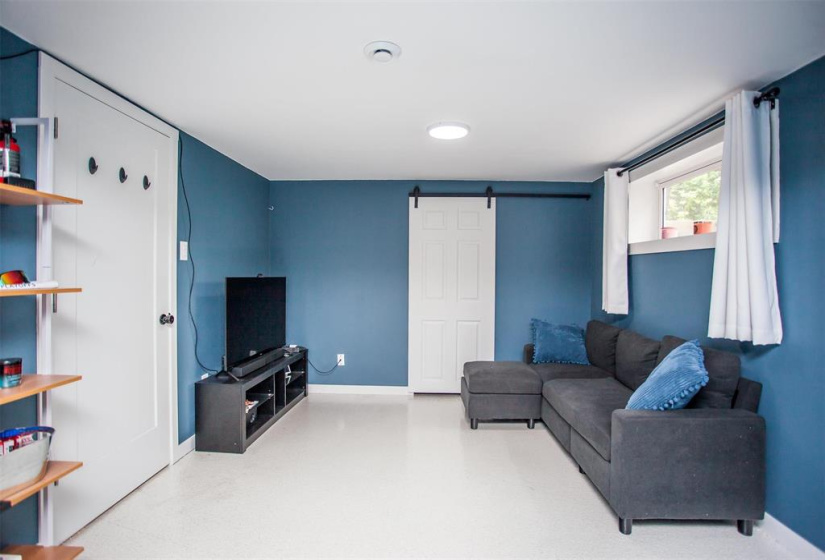 19 Blue Heron, 5 Bedrooms Bedrooms, 10 Rooms Rooms,2 BathroomsBathrooms,Residential,For Sale,Blue Heron