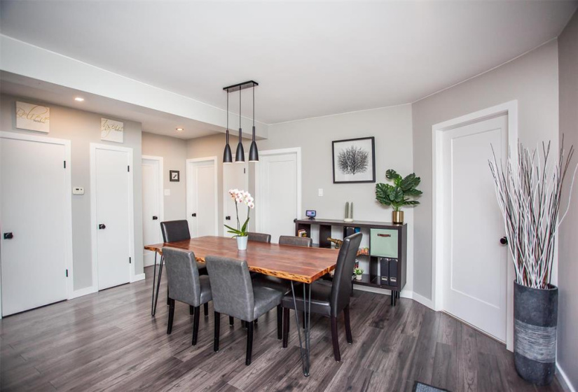 19 Blue Heron, 5 Bedrooms Bedrooms, 10 Rooms Rooms,2 BathroomsBathrooms,Residential,For Sale,Blue Heron