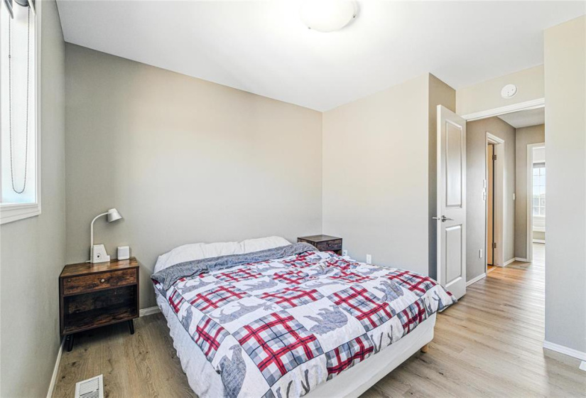 20 Ancaster, 2 Bedrooms Bedrooms, 8 Rooms Rooms,1 BathroomBathrooms,Condominium,For Sale,Ancaster