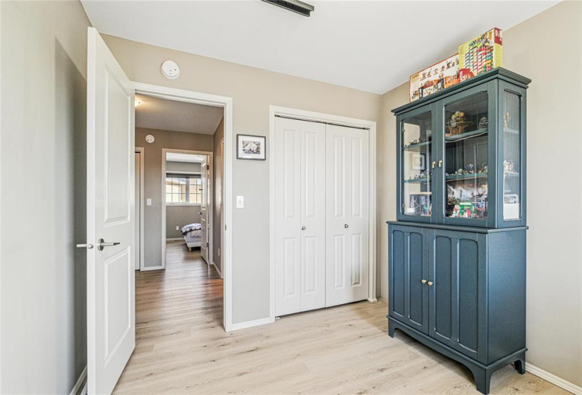 20 Ancaster, 2 Bedrooms Bedrooms, 8 Rooms Rooms,1 BathroomBathrooms,Condominium,For Sale,Ancaster