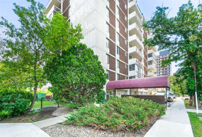 Located at the corner of Roslyn and Nassau in the heart of Osborne Village