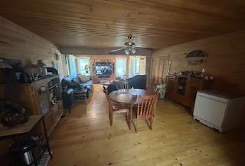 4 Arapaho, 3 Bedrooms Bedrooms, 9 Rooms Rooms,2 BathroomsBathrooms,Residential,For Sale,Arapaho