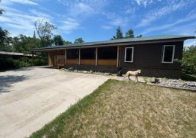4 Arapaho, 3 Bedrooms Bedrooms, 9 Rooms Rooms,2 BathroomsBathrooms,Residential,For Sale,Arapaho