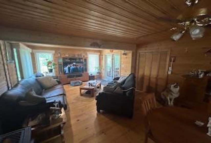 4 Arapaho, 3 Bedrooms Bedrooms, 9 Rooms Rooms,2 BathroomsBathrooms,Residential,For Sale,Arapaho