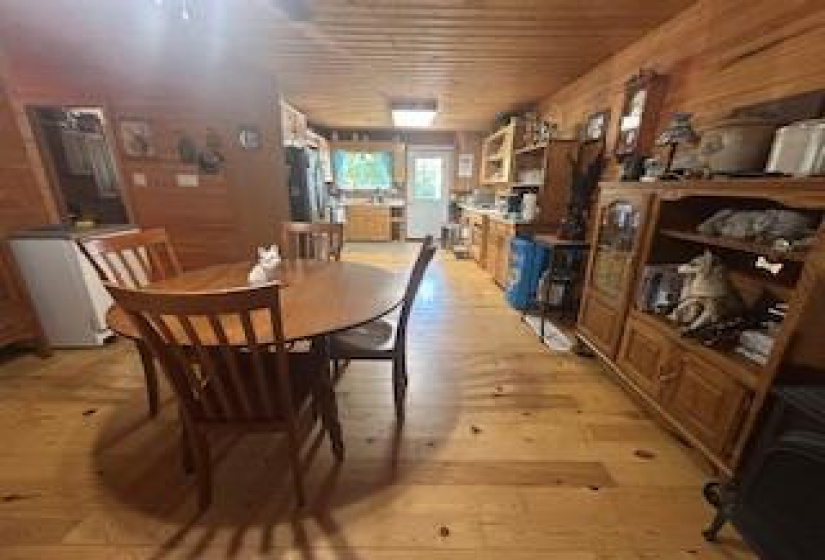 4 Arapaho, 3 Bedrooms Bedrooms, 9 Rooms Rooms,2 BathroomsBathrooms,Residential,For Sale,Arapaho