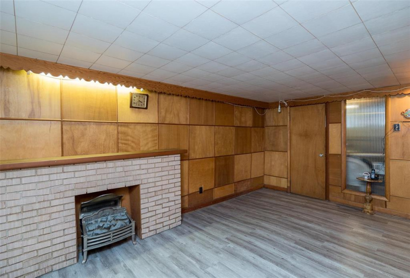322 Lockwood, 3 Bedrooms Bedrooms, 7 Rooms Rooms,1 BathroomBathrooms,Residential,For Sale,Lockwood