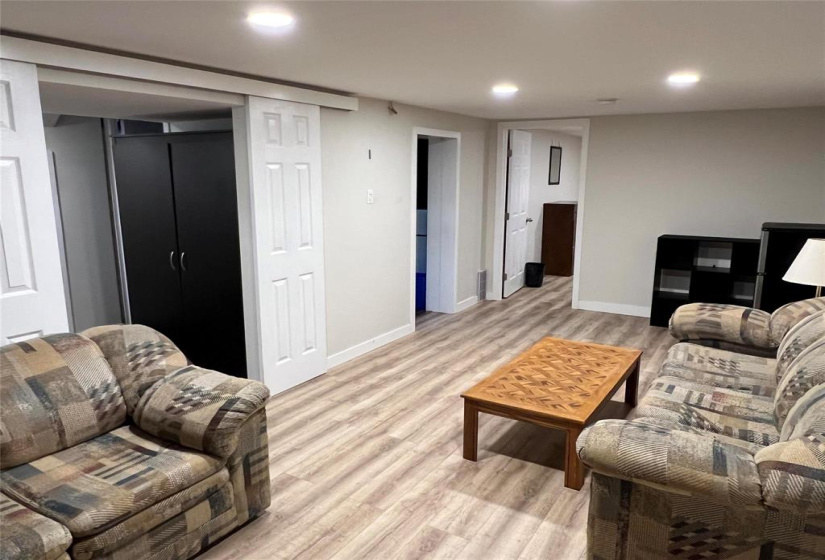 6 Bernier, 2 Bedrooms Bedrooms, 11 Rooms Rooms,2 BathroomsBathrooms,Residential,For Sale,Bernier