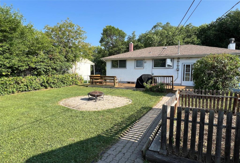 6 Bernier, 2 Bedrooms Bedrooms, 11 Rooms Rooms,2 BathroomsBathrooms,Residential,For Sale,Bernier