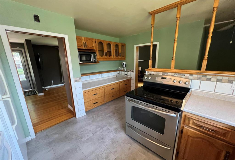 6 Bernier, 2 Bedrooms Bedrooms, 11 Rooms Rooms,2 BathroomsBathrooms,Residential,For Sale,Bernier