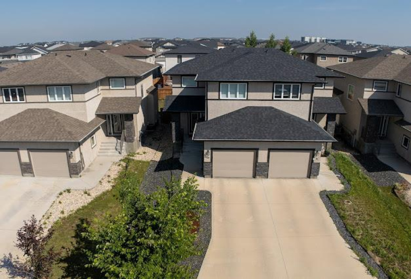 59 Lark Ridge, 3 Bedrooms Bedrooms, 10 Rooms Rooms,1 BathroomBathrooms,Residential,For Sale,Lark Ridge