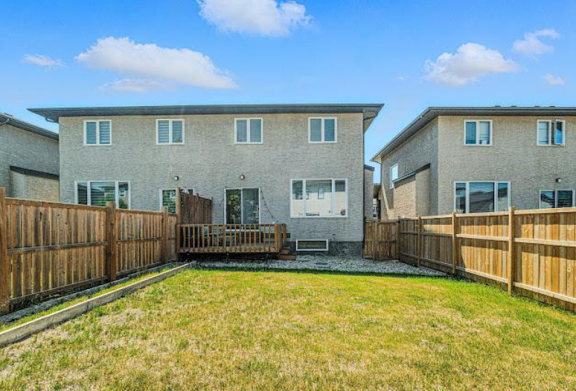 59 Lark Ridge, 3 Bedrooms Bedrooms, 10 Rooms Rooms,1 BathroomBathrooms,Residential,For Sale,Lark Ridge