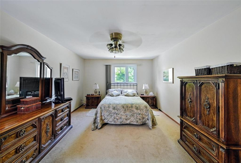 46 Radcliffe, 3 Bedrooms Bedrooms, 12 Rooms Rooms,2 BathroomsBathrooms,Residential,For Sale,Radcliffe
