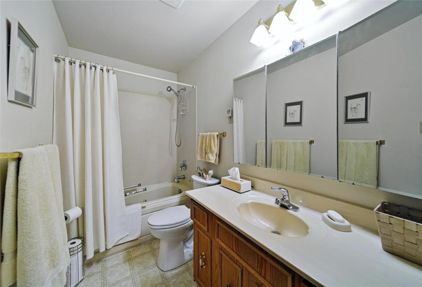 46 Radcliffe, 3 Bedrooms Bedrooms, 12 Rooms Rooms,2 BathroomsBathrooms,Residential,For Sale,Radcliffe