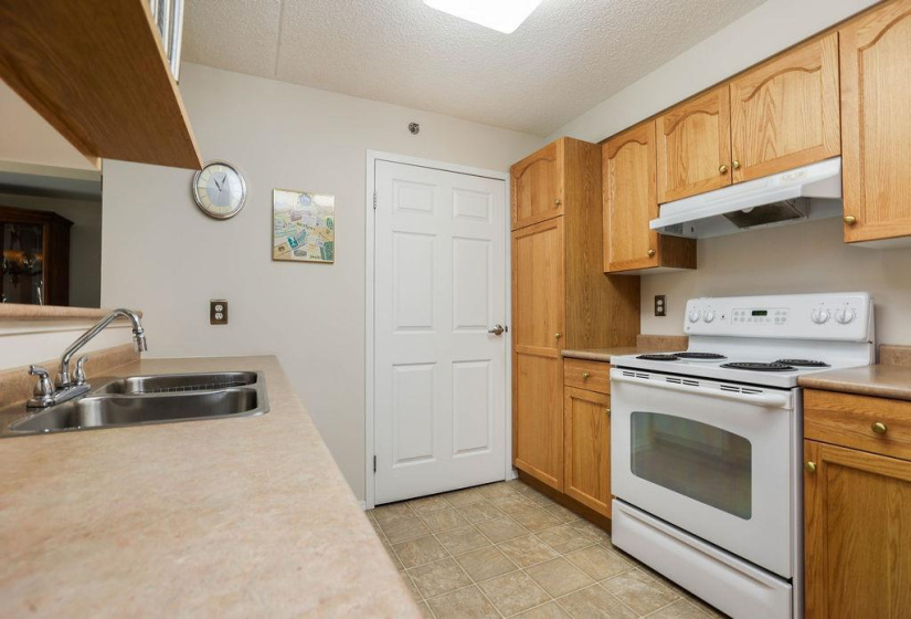 500 Tache, 2 Bedrooms Bedrooms, 8 Rooms Rooms,2 BathroomsBathrooms,Condominium,For Sale,Tache