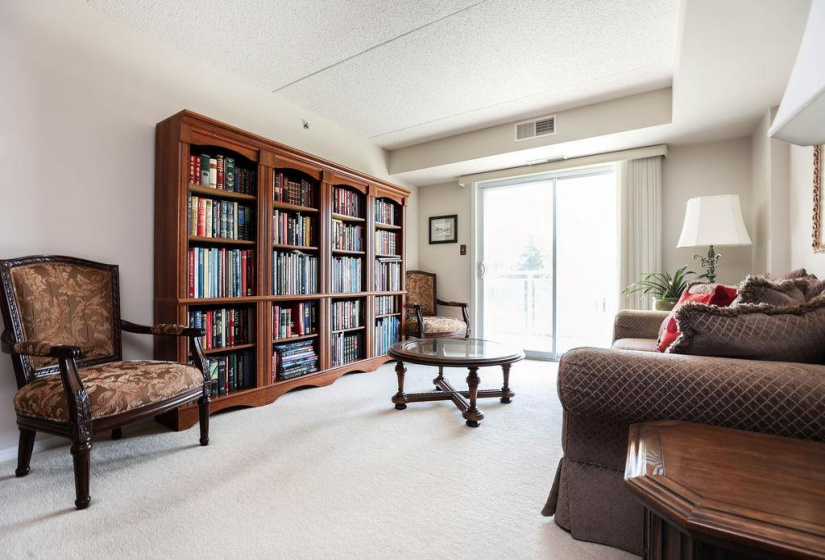 500 Tache, 2 Bedrooms Bedrooms, 8 Rooms Rooms,2 BathroomsBathrooms,Condominium,For Sale,Tache