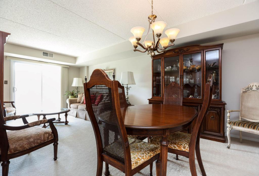 500 Tache, 2 Bedrooms Bedrooms, 8 Rooms Rooms,2 BathroomsBathrooms,Condominium,For Sale,Tache