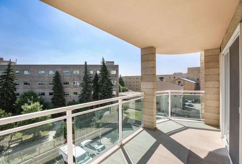 500 Tache, 2 Bedrooms Bedrooms, 8 Rooms Rooms,2 BathroomsBathrooms,Condominium,For Sale,Tache