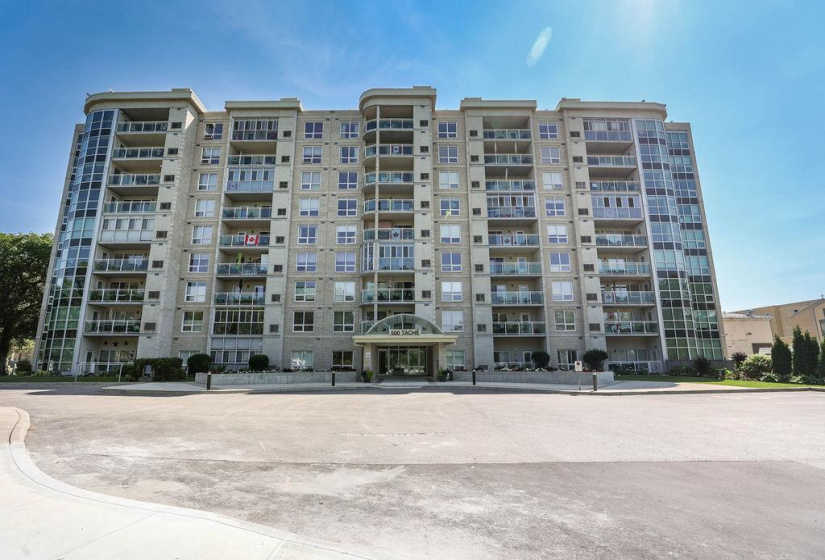 500 Tache, 2 Bedrooms Bedrooms, 8 Rooms Rooms,2 BathroomsBathrooms,Condominium,For Sale,Tache
