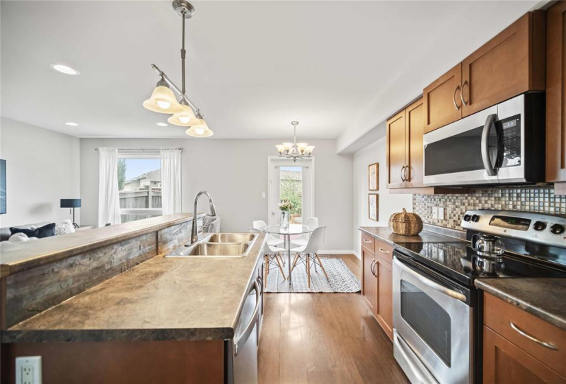 5 LANDSBURY, 3 Bedrooms Bedrooms, 8 Rooms Rooms,1 BathroomBathrooms,Residential,For Sale,LANDSBURY