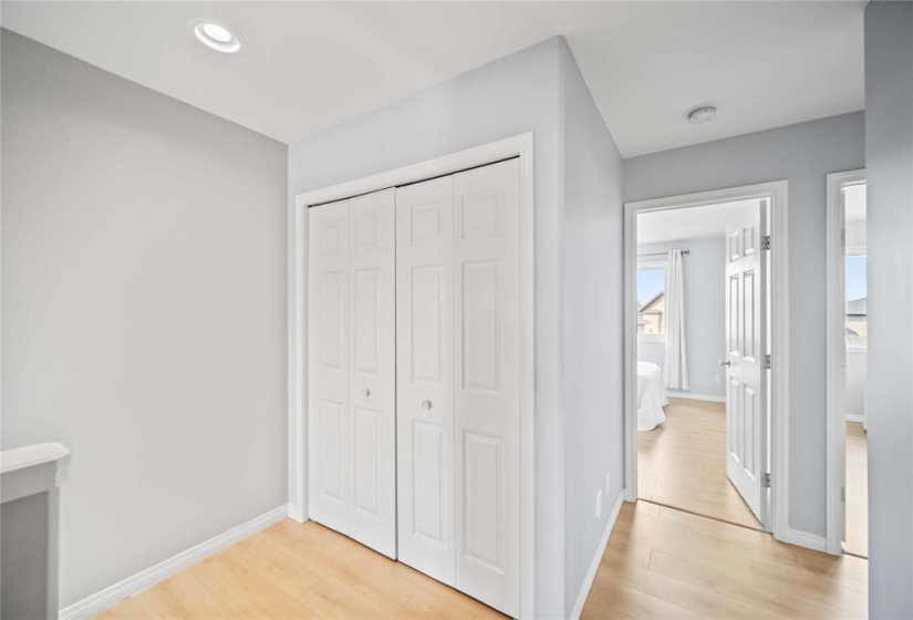 5 LANDSBURY, 3 Bedrooms Bedrooms, 8 Rooms Rooms,1 BathroomBathrooms,Residential,For Sale,LANDSBURY