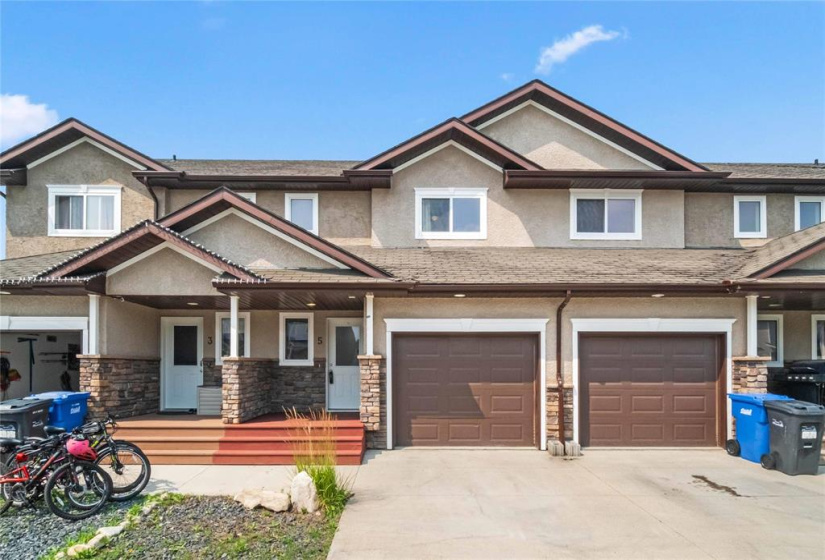5 LANDSBURY, 3 Bedrooms Bedrooms, 8 Rooms Rooms,1 BathroomBathrooms,Residential,For Sale,LANDSBURY