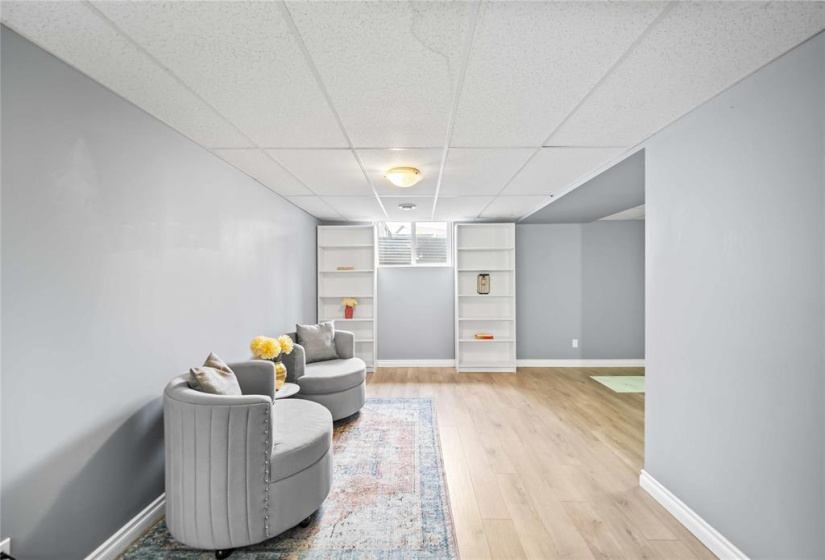 5 LANDSBURY, 3 Bedrooms Bedrooms, 8 Rooms Rooms,1 BathroomBathrooms,Residential,For Sale,LANDSBURY