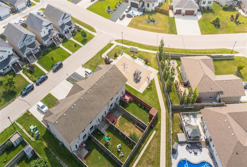 5 LANDSBURY, 3 Bedrooms Bedrooms, 8 Rooms Rooms,1 BathroomBathrooms,Residential,For Sale,LANDSBURY