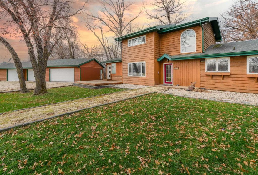 2880 #26, 6 Bedrooms Bedrooms, 23 Rooms Rooms,3 BathroomsBathrooms,Residential,For Sale,#26