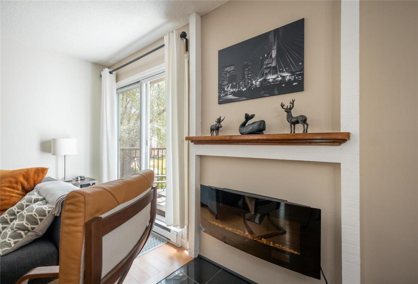 610 Kenaston, 2 Bedrooms Bedrooms, 10 Rooms Rooms,1 BathroomBathrooms,Condominium,For Sale,Kenaston