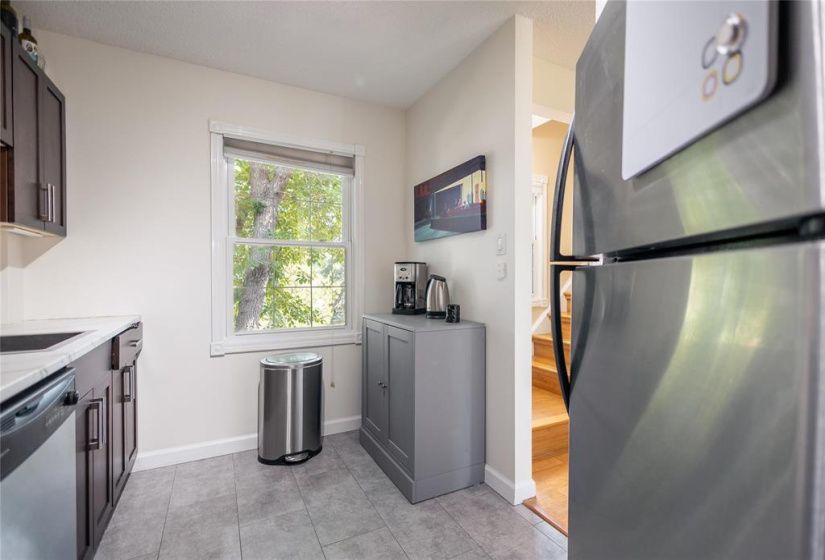 610 Kenaston, 2 Bedrooms Bedrooms, 10 Rooms Rooms,1 BathroomBathrooms,Condominium,For Sale,Kenaston