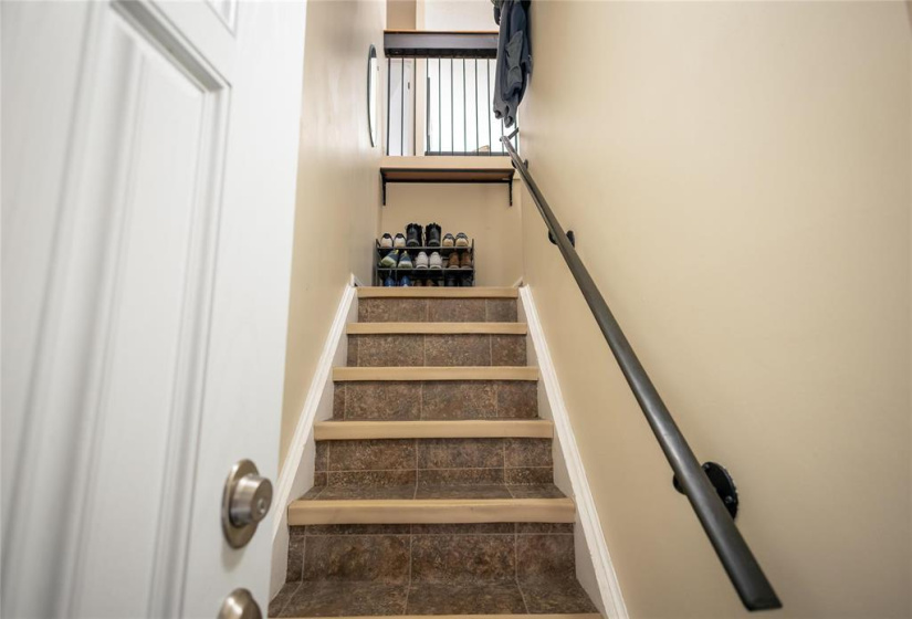 610 Kenaston, 2 Bedrooms Bedrooms, 10 Rooms Rooms,1 BathroomBathrooms,Condominium,For Sale,Kenaston